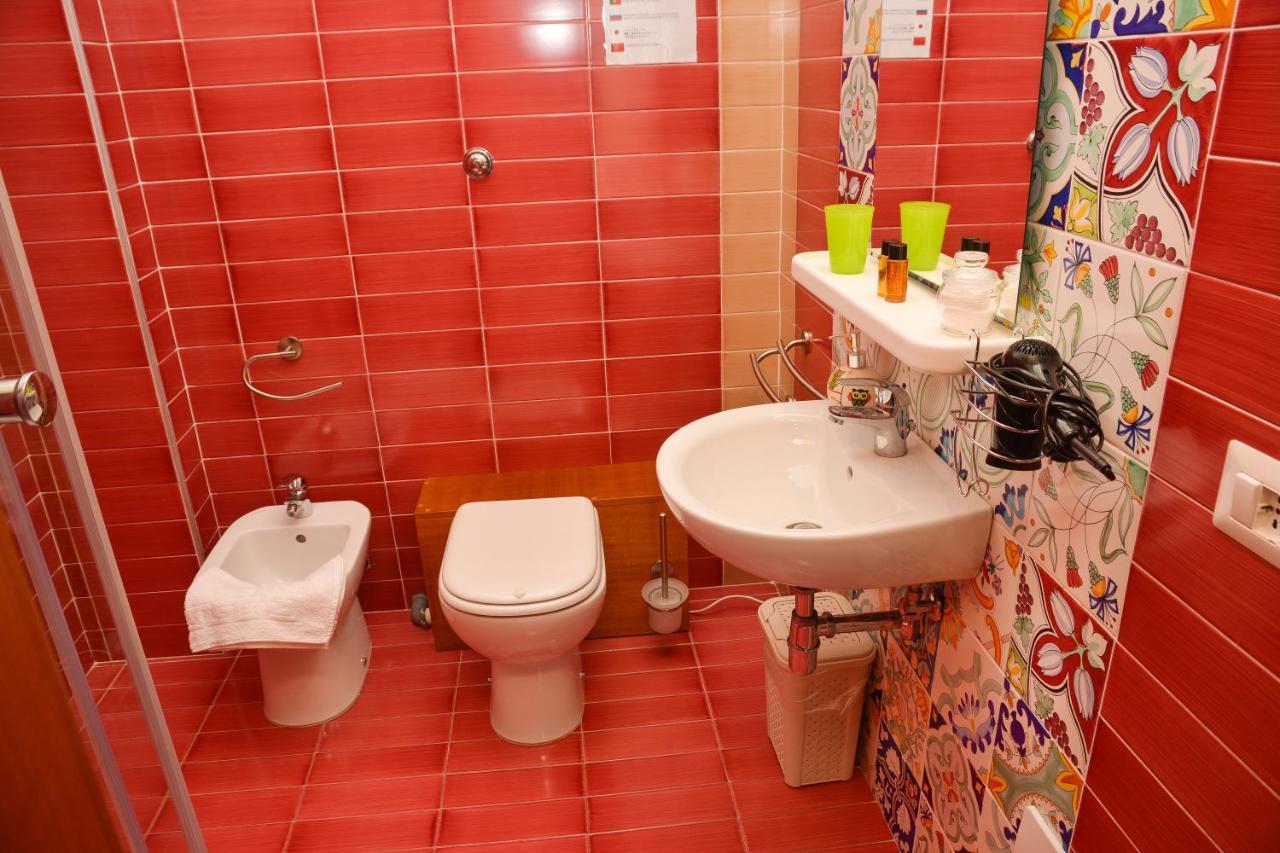 Furture'Rooms เนเปิลส์ ภายนอก รูปภาพ